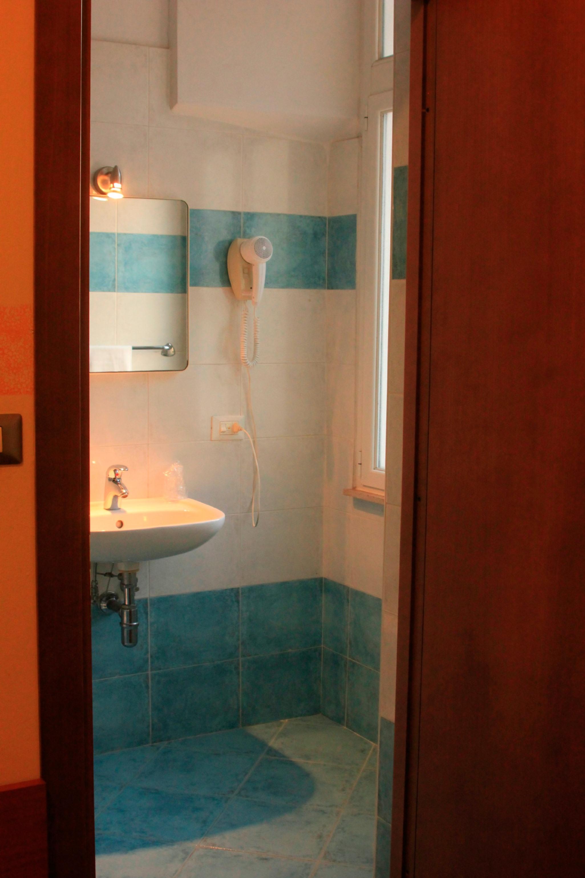 Hotel Bellevue Genoa Bagian luar foto