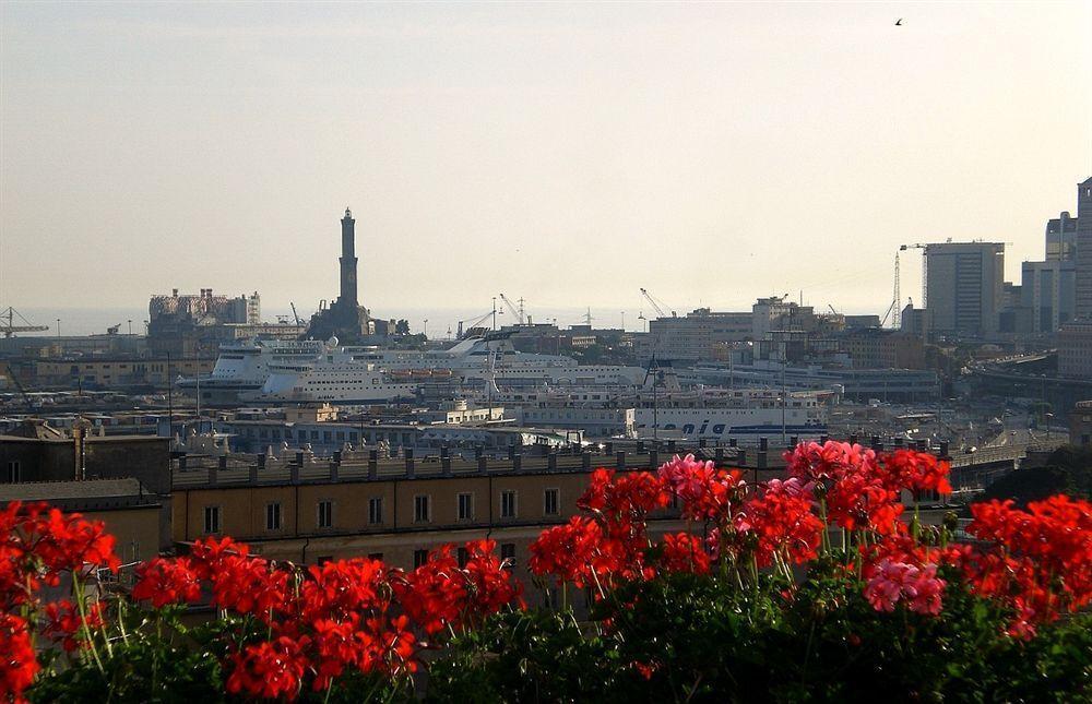 Hotel Bellevue Genoa Bagian luar foto